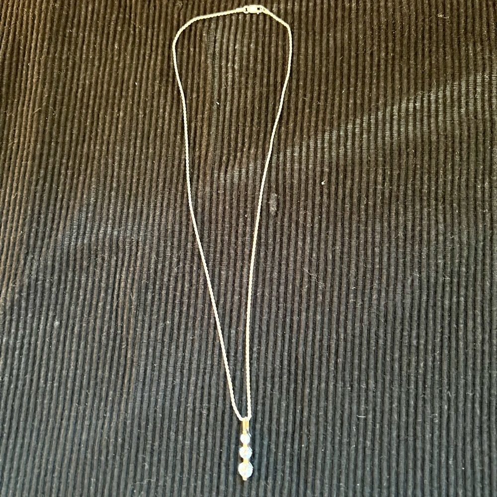 Necklace with pendant